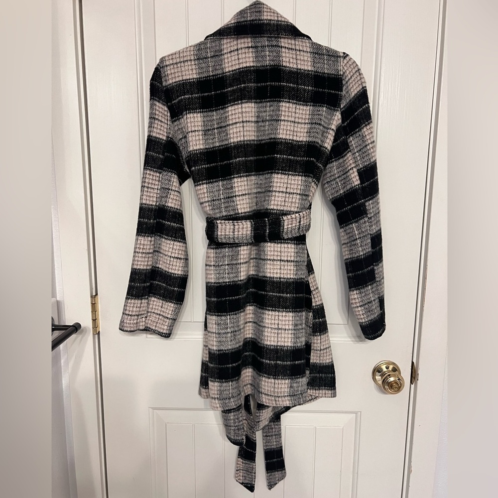 Cozy Jacket - Picture 2 of 3